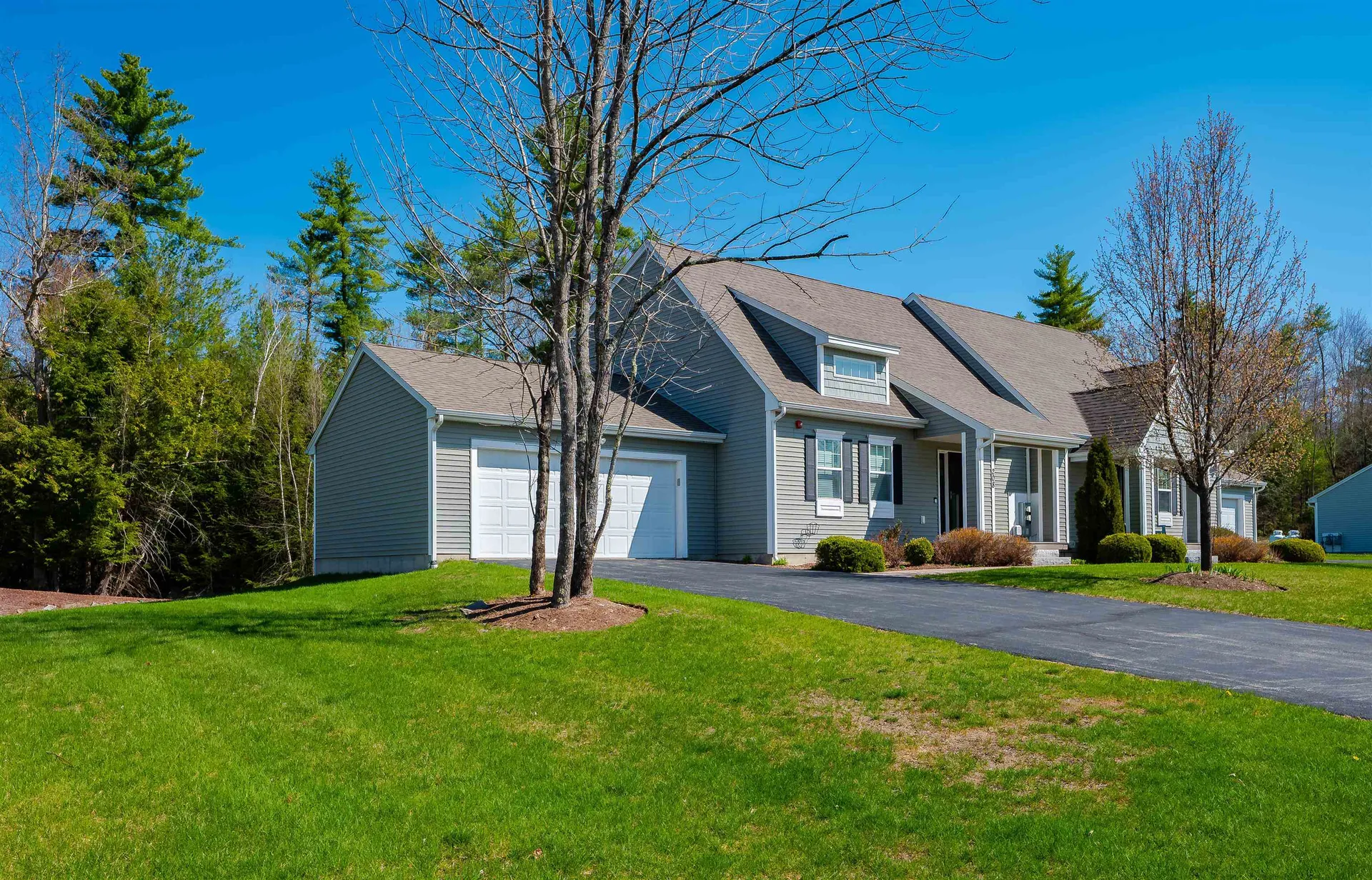 208 Villager Road Chester NH 03036