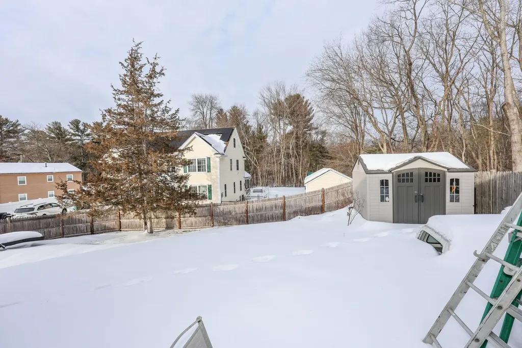 24 Roy Street Nashua NH 03060