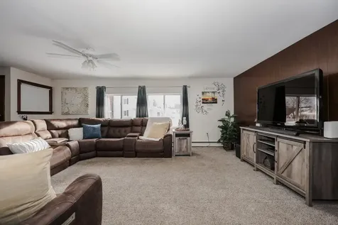 24 Roy Street Nashua NH 03060