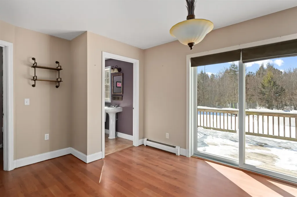 31 Cross Road Milton NH 03851