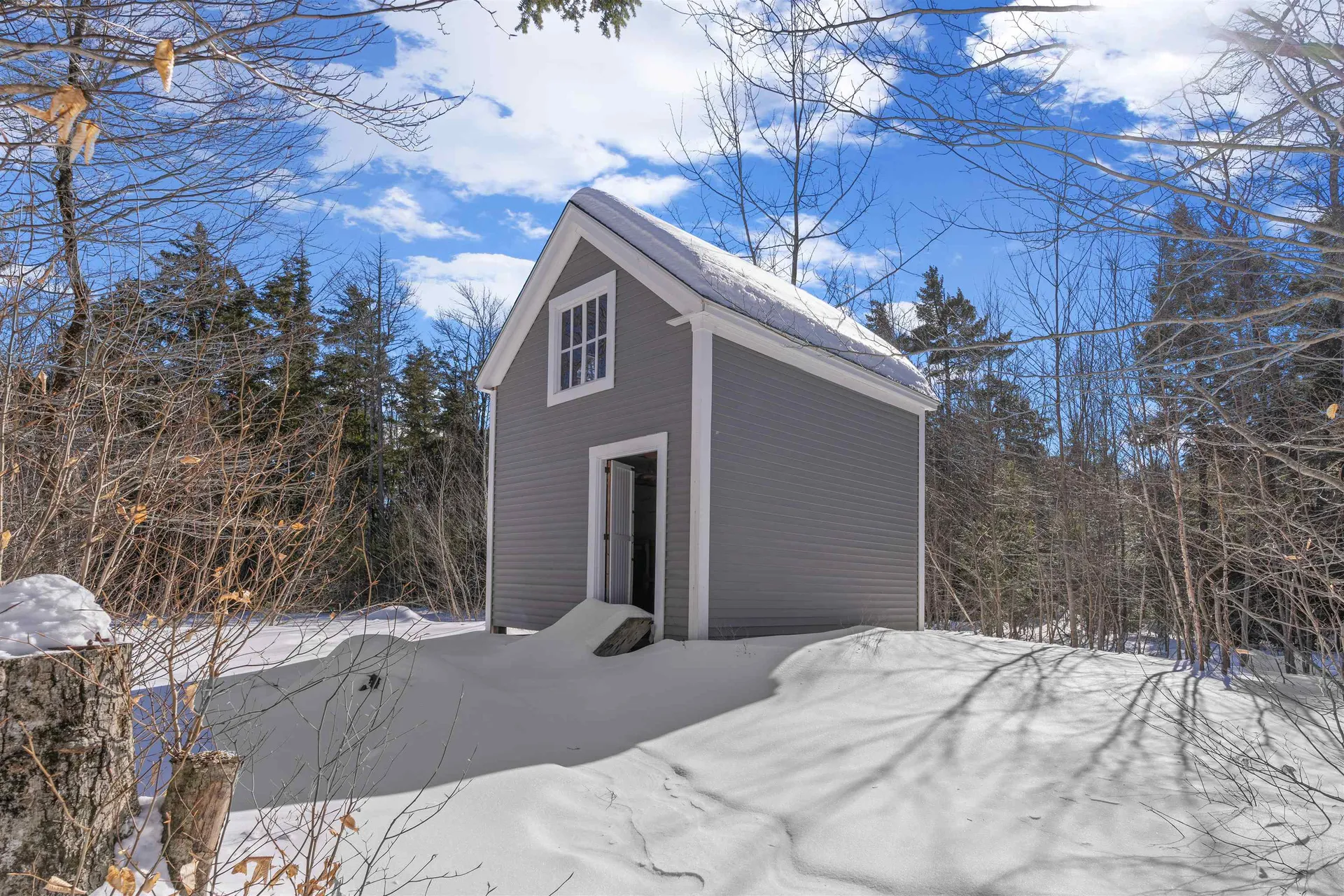 31 Cross Road Milton NH 03851