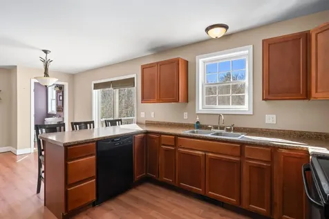 31 Cross Road Milton NH 03851