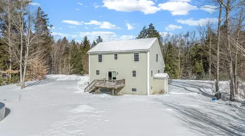 31 Cross Road Milton NH 03851
