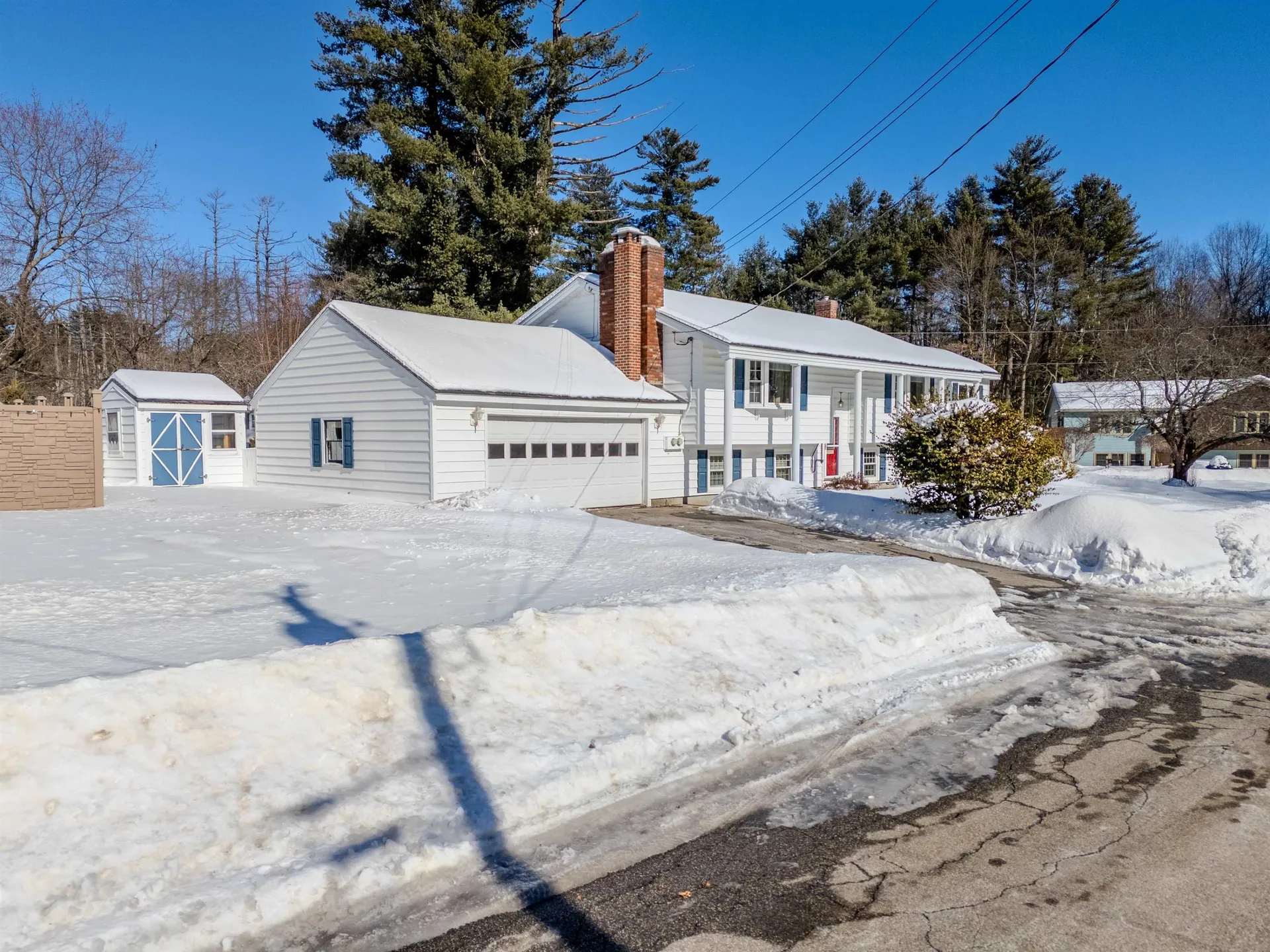 6 Lancelot Drive Hooksett NH 03106