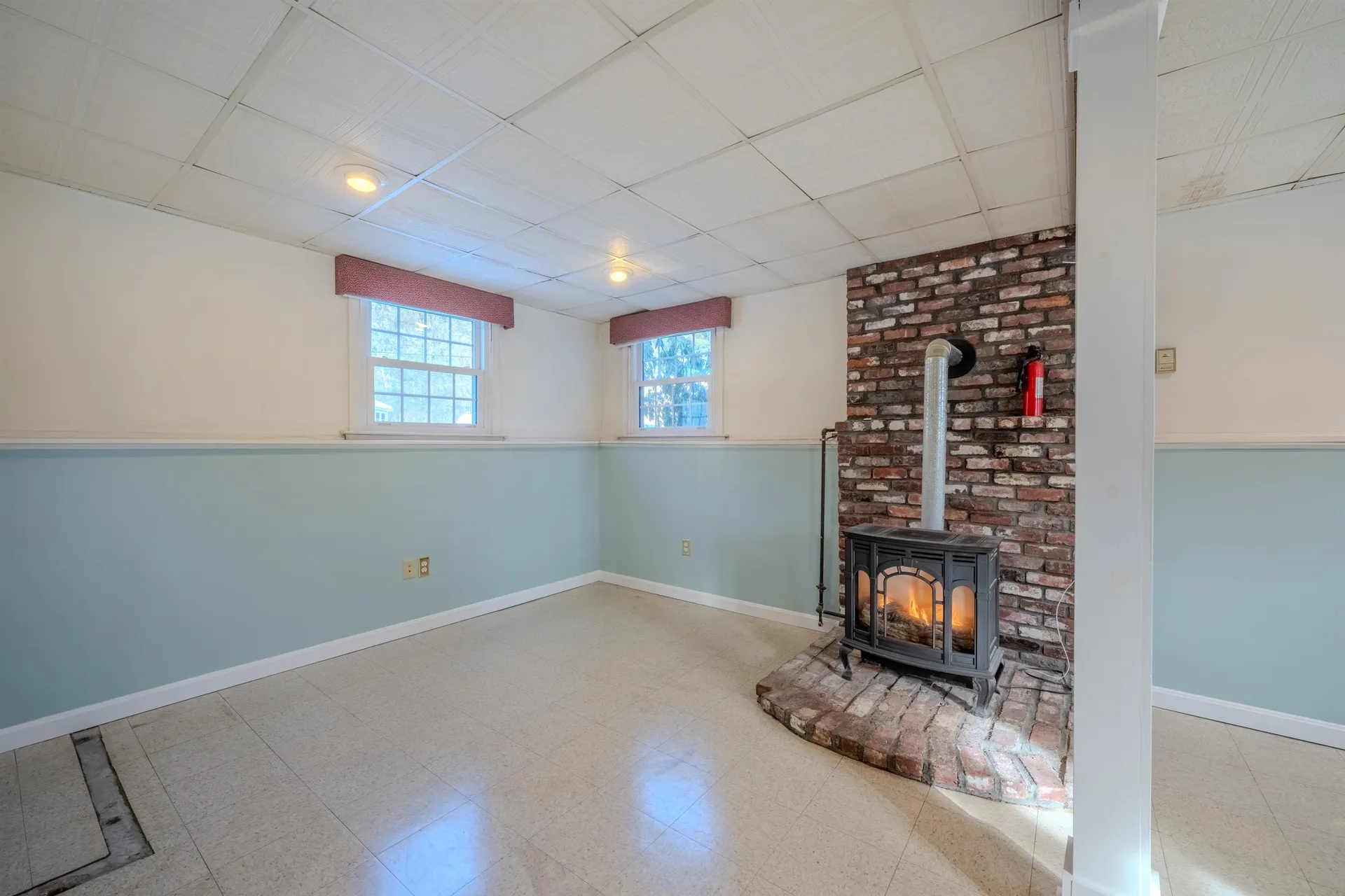 6 Lancelot Drive Hooksett NH 03106