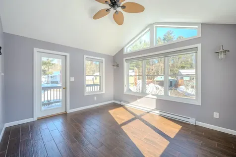 6 Lancelot Drive Hooksett NH 03106