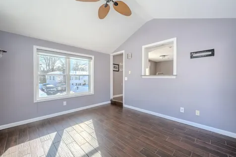 6 Lancelot Drive Hooksett NH 03106