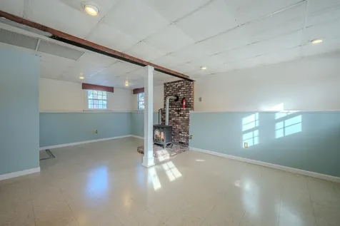 6 Lancelot Drive Hooksett NH 03106