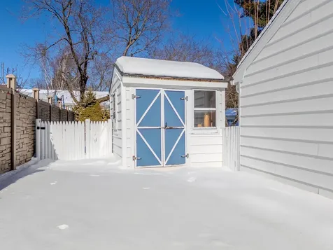 6 Lancelot Drive Hooksett NH 03106