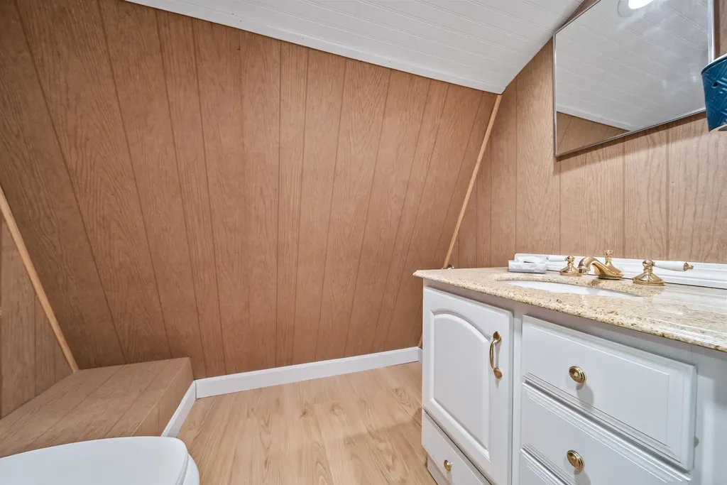 1150 Main Street Grafton NH 03240