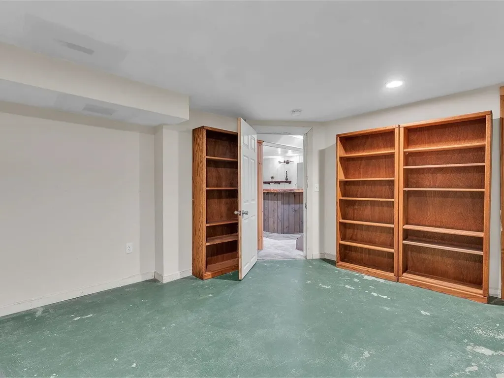 60 Proctor Avenue South Burlington VT 05403