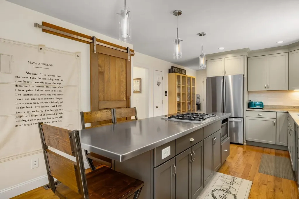 74 Mohawk Lane Brentwood NH 03833