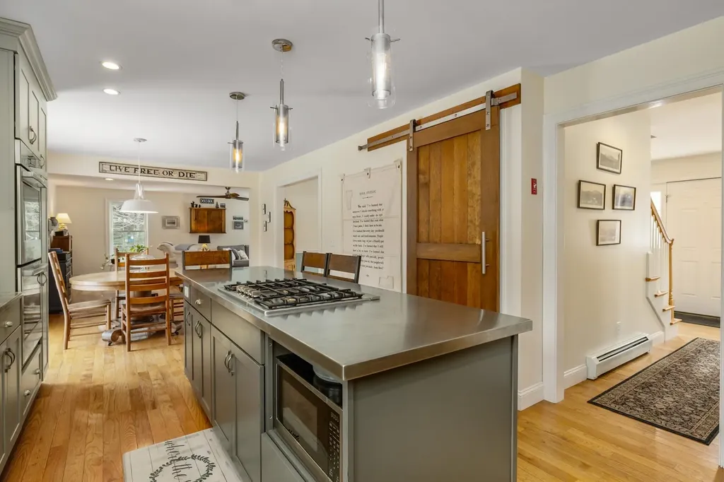 74 Mohawk Lane Brentwood NH 03833