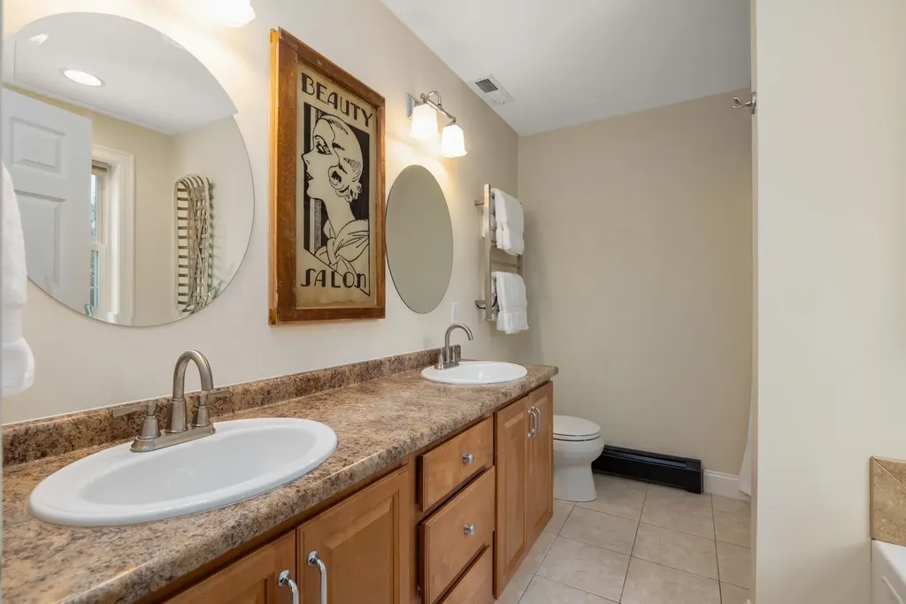 74 Mohawk Lane Brentwood NH 03833