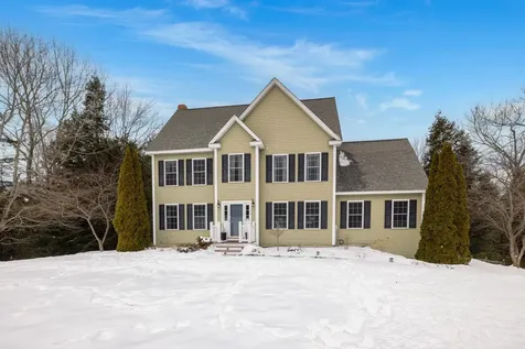 74 Mohawk Lane Brentwood NH 03833