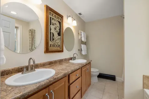 74 Mohawk Lane Brentwood NH 03833