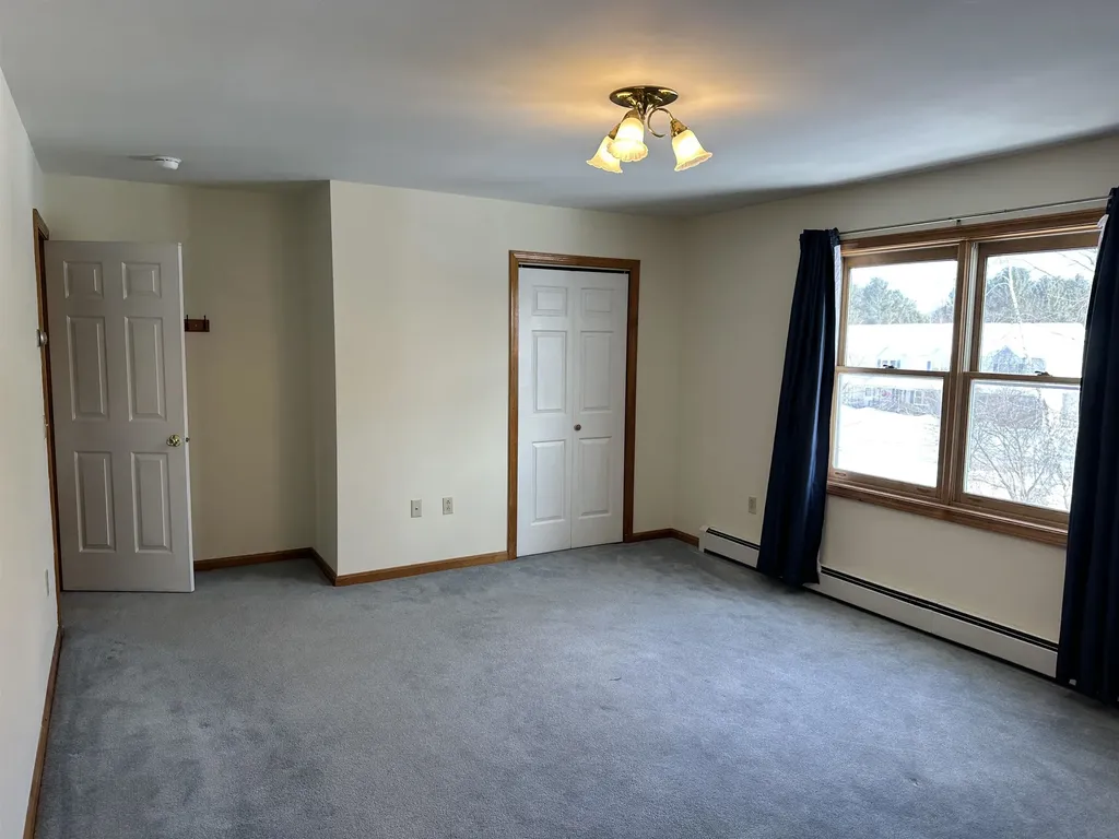 18 Craftsbury Court Essex VT 05452