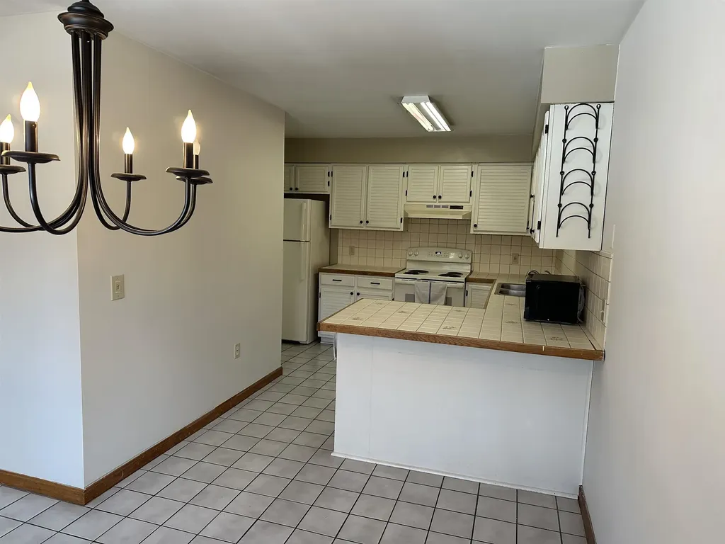 18 Craftsbury Court Essex VT 05452