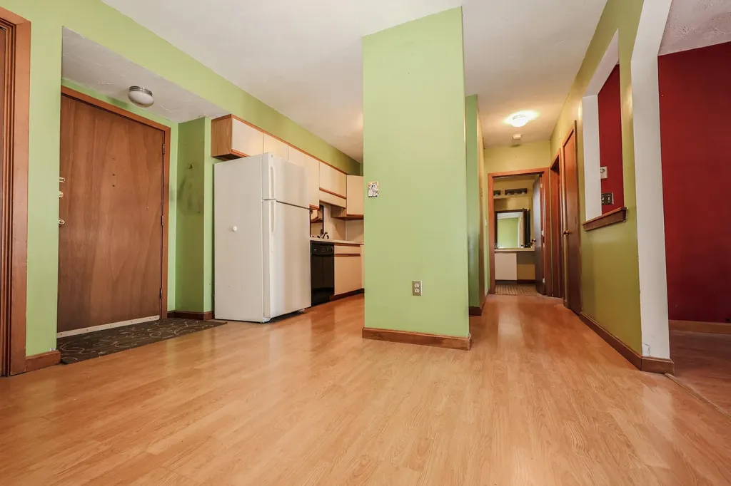 5 Tsienneto Road Derry NH 03038