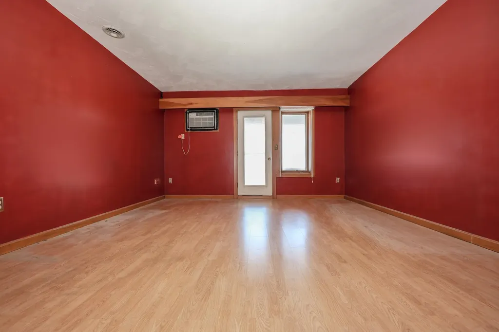 5 Tsienneto Road Derry NH 03038