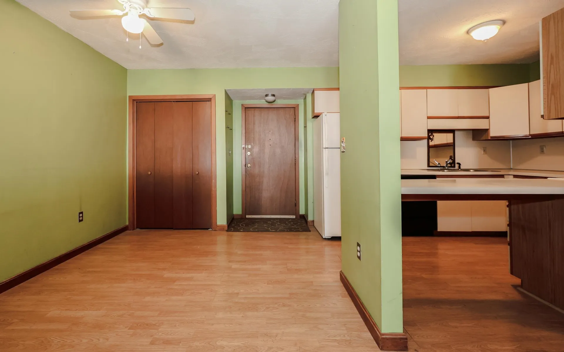 5 Tsienneto Road Derry NH 03038