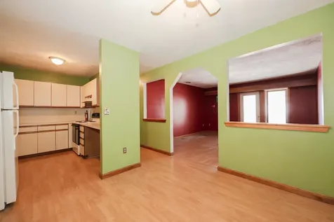 5 Tsienneto Road Derry NH 03038