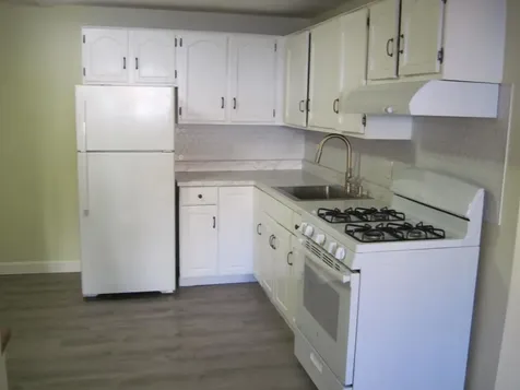 5 Lancelot Court Salem NH 03079
