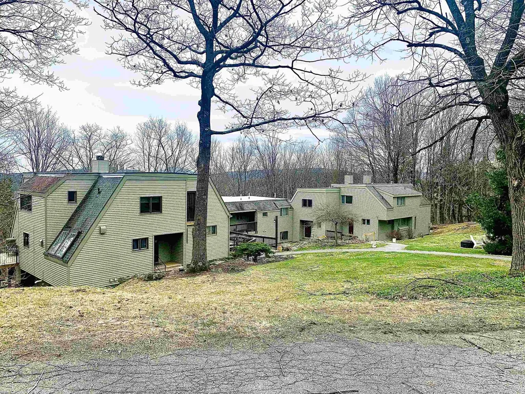 1221 Baker Turn Road Hartford VT 05059