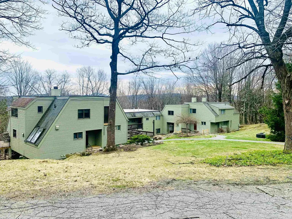 1221 Baker Turn Road Hartford VT 05059