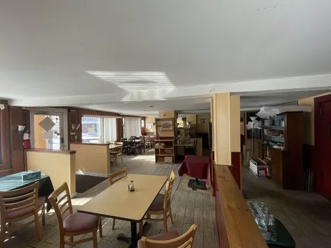8 Maple Street Henniker NH 03242