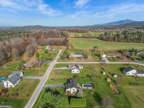 35 Mount Pleasant Drive Brandon VT 05733
