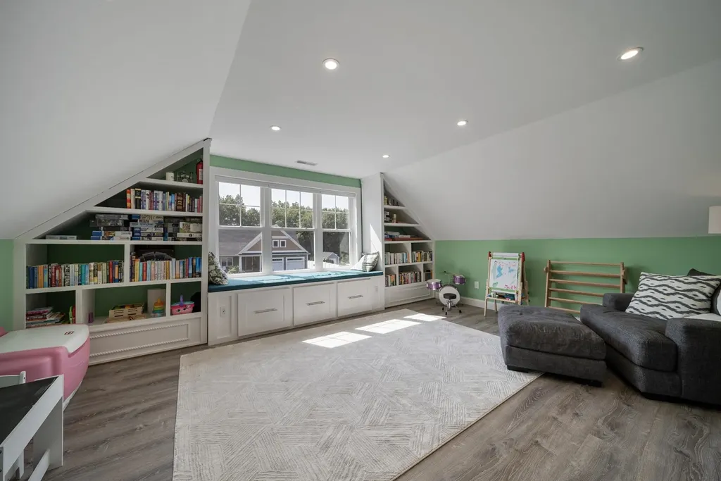 147 Emerald Lane Dover NH 03820