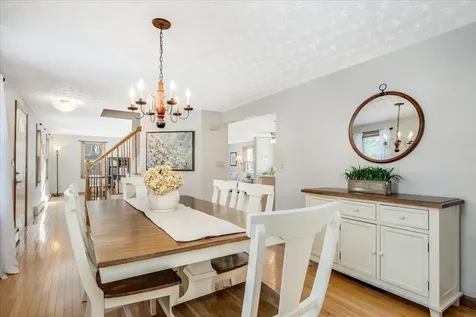 33 Pond View Drive Auburn NH 03032