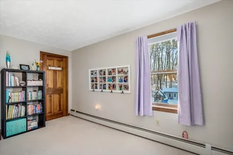33 Pond View Drive Auburn NH 03032