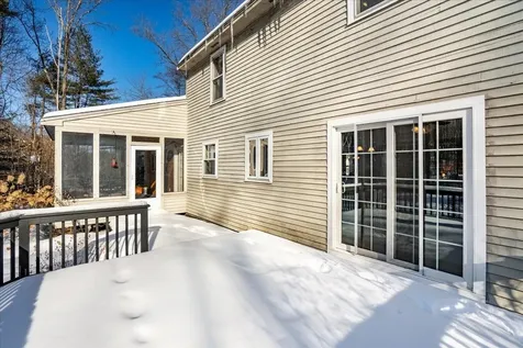 33 Pond View Drive Auburn NH 03032