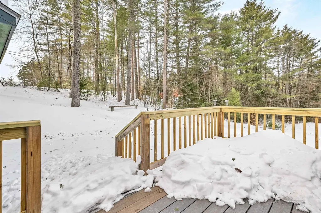 10 Granite Road Effingham NH 03882