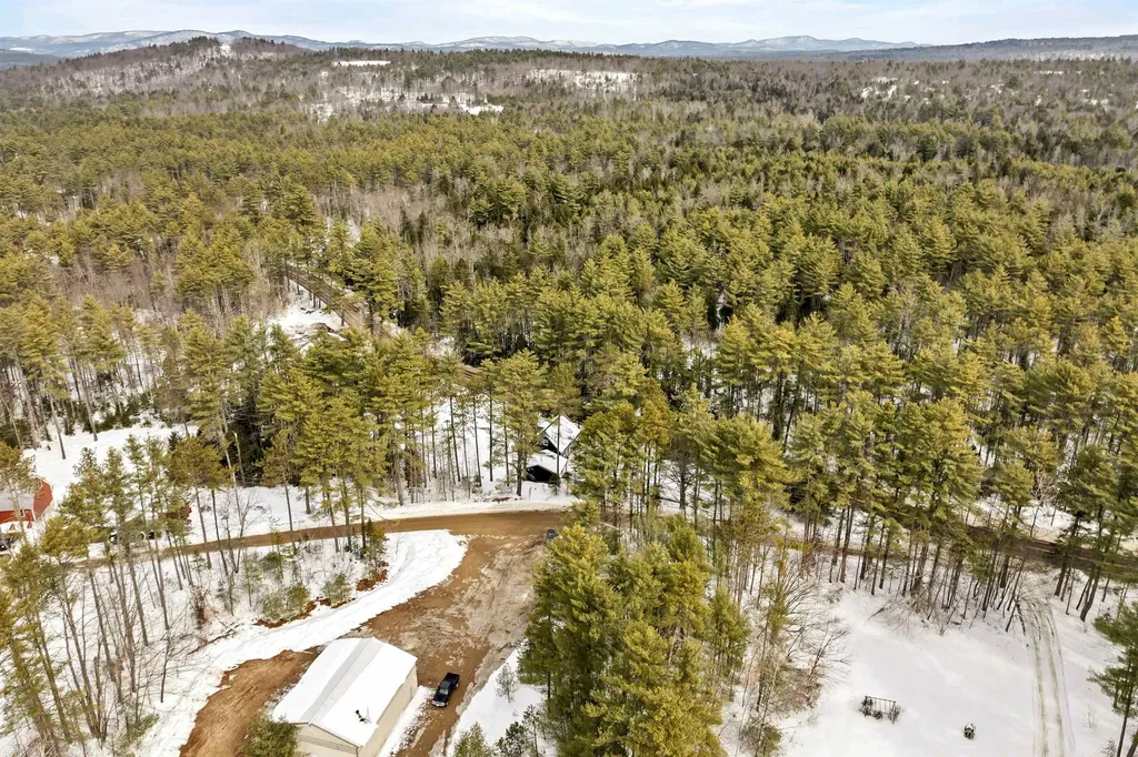 10 Granite Road Effingham NH 03882