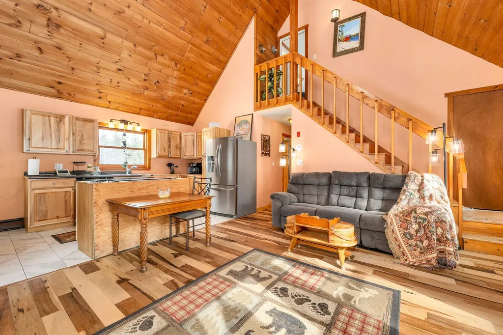 10 Granite Road Effingham NH 03882