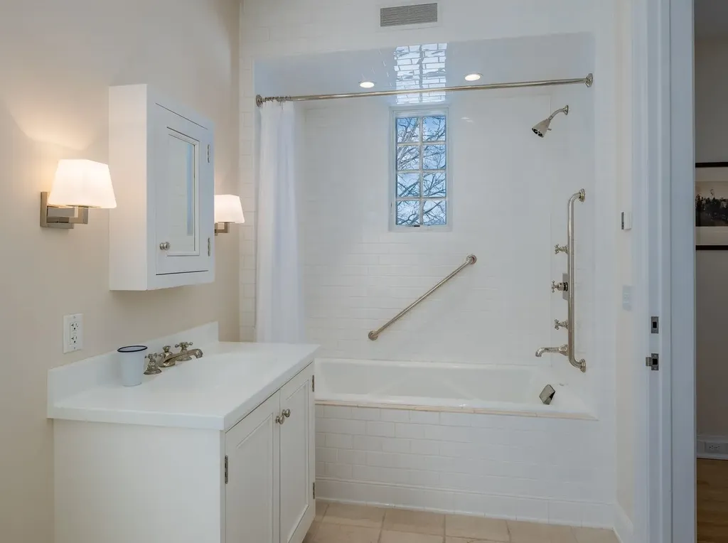 192/194 Adirondack Drive Shelburne VT 05482