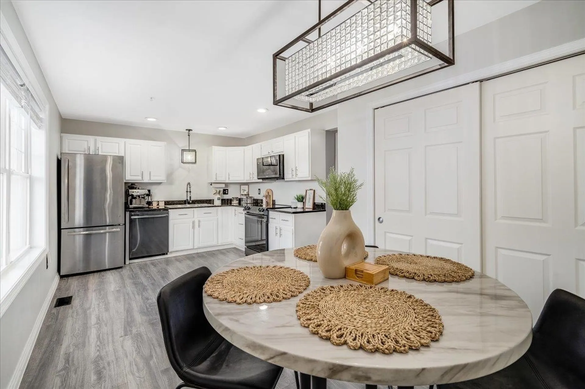 88 Karatzas Avenue Manchester NH 03104