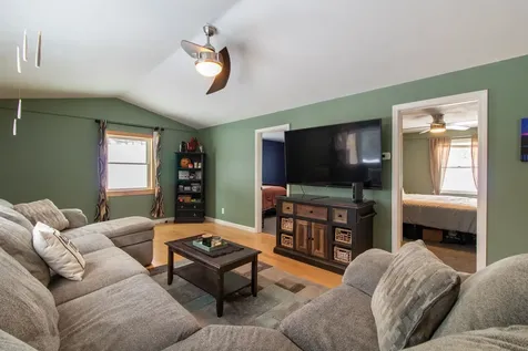 827 Lake Road Newport City VT 05829