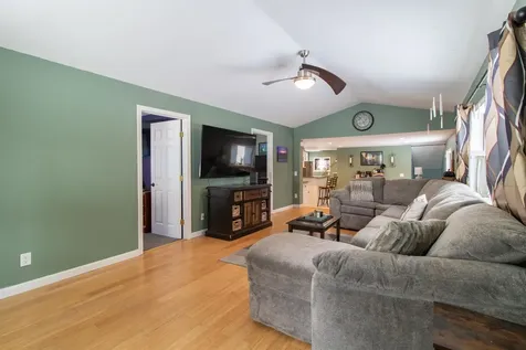 827 Lake Road Newport City VT 05829