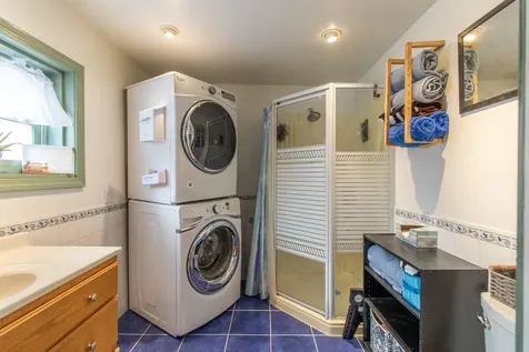 827 Lake Road Newport City VT 05829