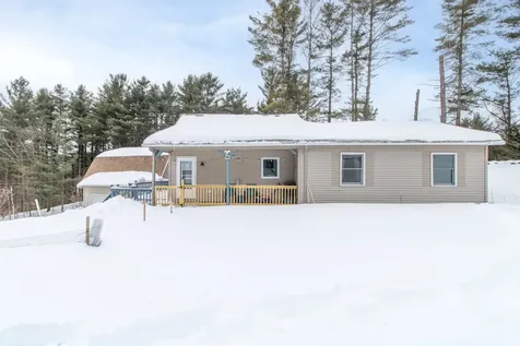 827 Lake Road Newport City VT 05829