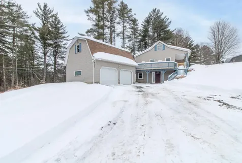 827 Lake Road Newport City VT 05829