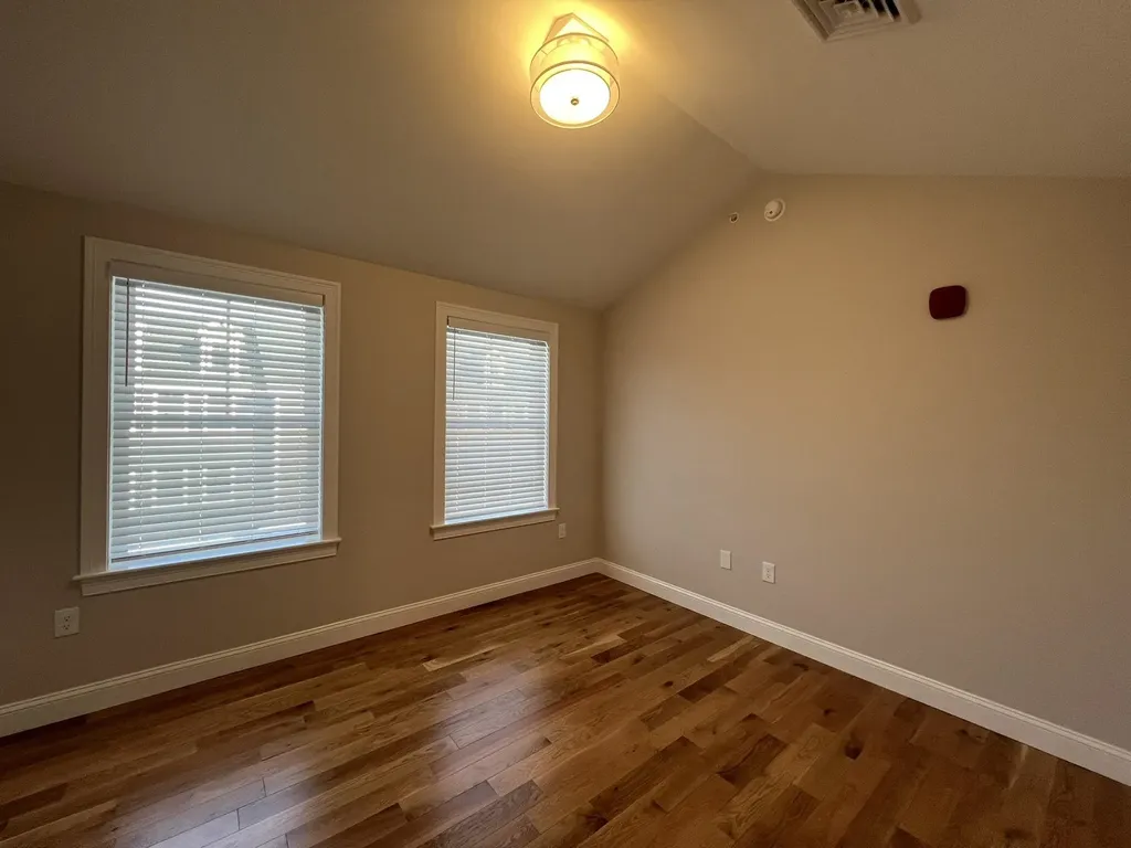 25 Juniper Lane Portsmouth NH 03801
