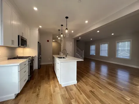 25 Juniper Lane Portsmouth NH 03801