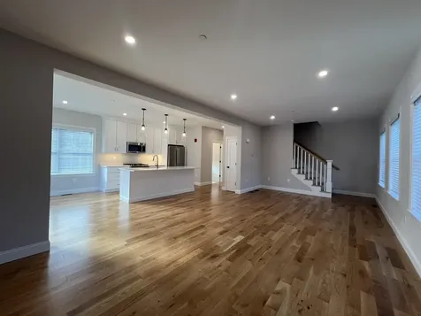 25 Juniper Lane Portsmouth NH 03801