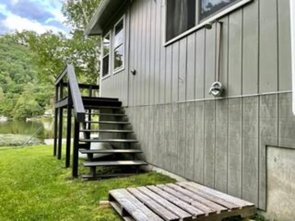 26 Scott Road Fletcher VT 05444