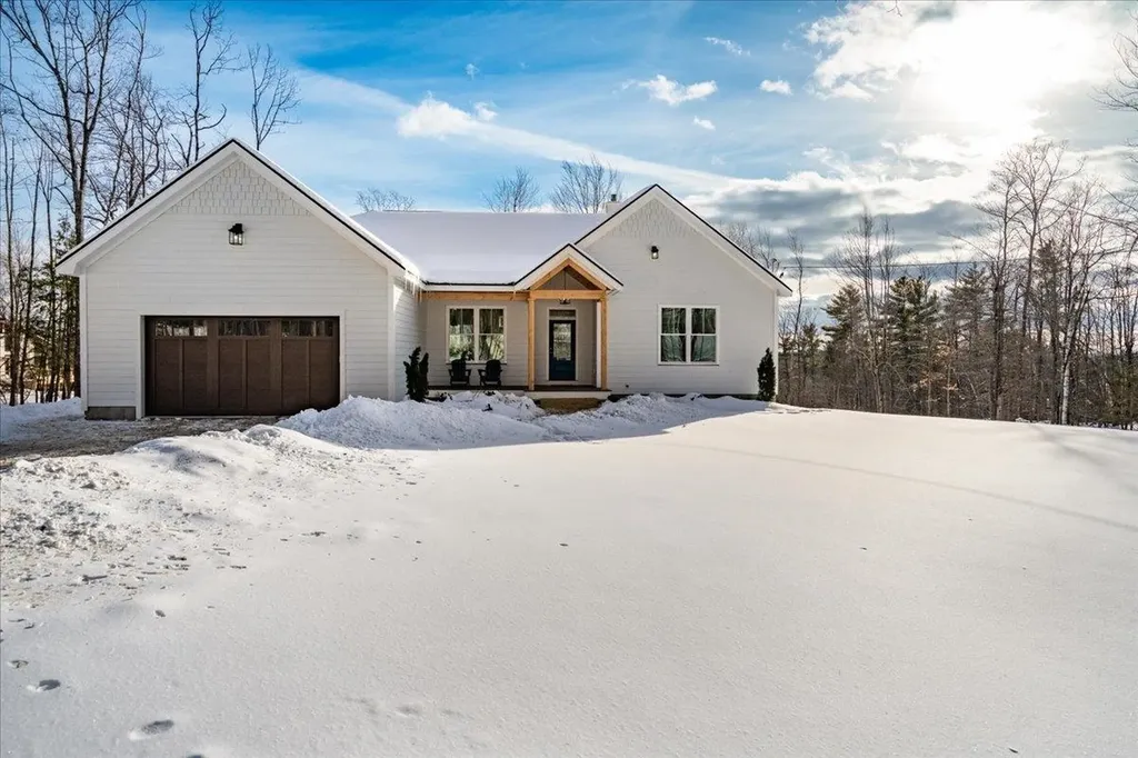 216 Stoneham Road Wolfeboro NH 03894
